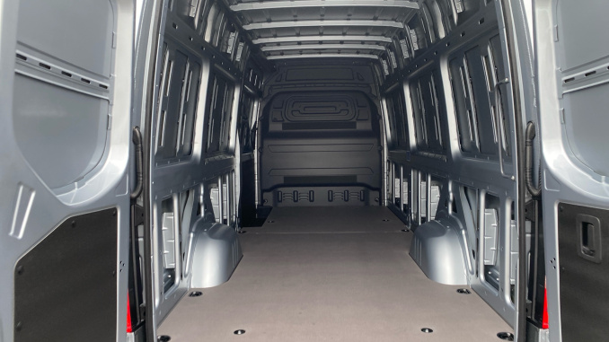 Mercedes-Benz Sprinter 315Cdi L3 Diesel Rwd 3.5t H2 Pro Van 9G-Tronic - Image 15